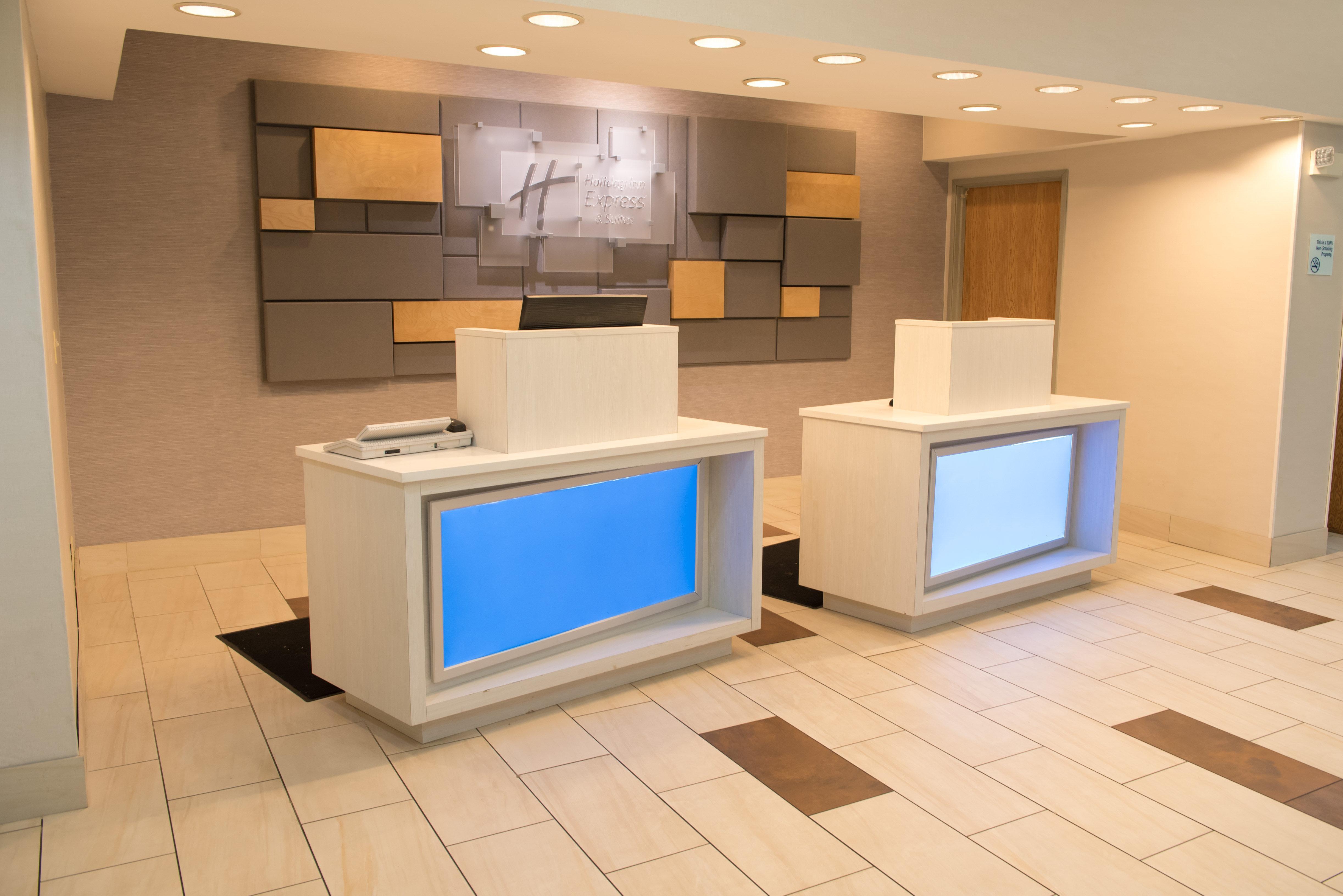 Holiday Inn Express Hotel & Suites Elkhart-South By Ihg Exterior photo