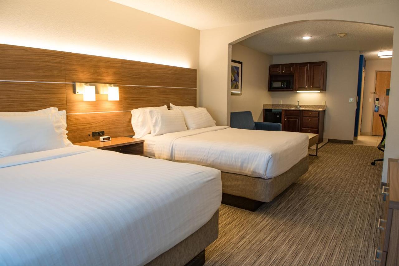 Holiday Inn Express Hotel & Suites Elkhart-South By Ihg Exterior photo