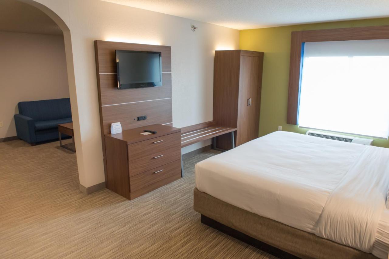 Holiday Inn Express Hotel & Suites Elkhart-South By Ihg Exterior photo
